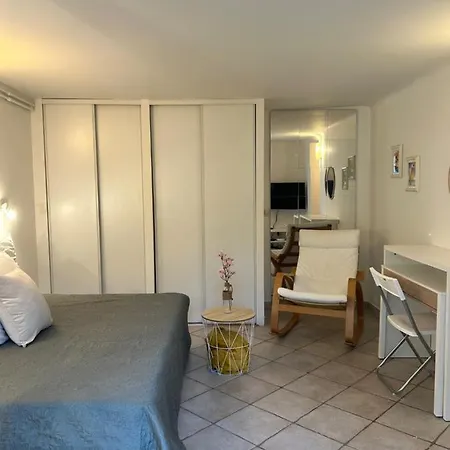 Beautiful Studio + Large Terrace Near The Beaches. Appartement *